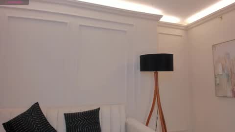 Lizzi  online show from 10/12/25, 06:40