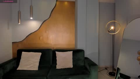 Lizzi  online show from 02/03/26, 08:14