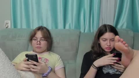 lizzi_muur online show from 12/10/24, 08:05