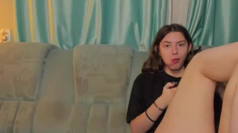 lizzi_muur online show from 12/26/24, 05:30