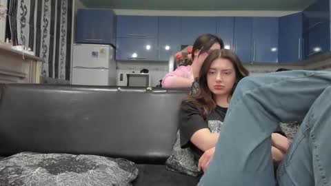 lizzi_muur online show from 03/12/25, 04:13