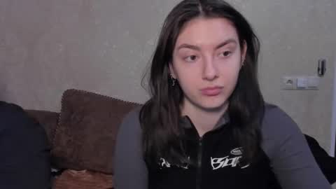 lizzi_muur online show from 01/13/26, 06:35