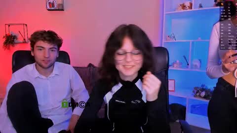 lizzie_boom online show from 11/08/25, 09:13