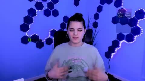 lizzie_boom online show from 04/10/26, 07:07