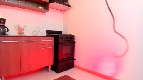 lizzie_williamss online show from 10/28/25, 03:21