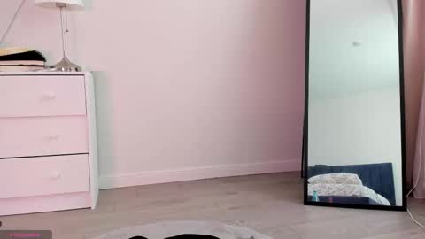 Lizzy online show from 09/10/25, 06:24