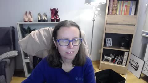 Lizzy online show from 10/27/25, 05:33