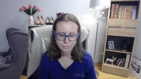 Lizzy online show from 11/21/25, 06:45