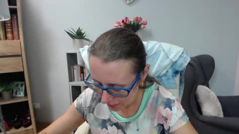 Snapshot of lizzy_sparkle chatting on 07/02/26, 04:29 Lizzy online show from 07/02/26, 04:29