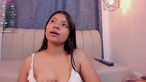 Snapshot of lizzy_sweets chatting on 06/17/26, 10:32 LIZZY online show from 06/17/26, 10:32
