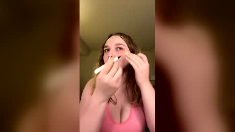 Snapshot of lizzyrosie chatting on 03/04/26, 01:44 lizzyrosie online show from 03/04/26, 01:44