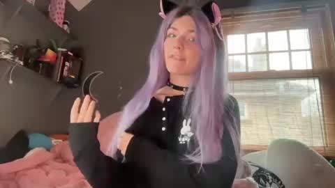 lizzybunny online show from 02/12/25, 02:10