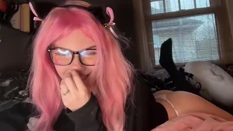 lizzybunny online show from 02/24/25, 05:20