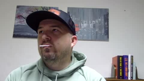 lj345689 online show from 02/14/25, 11:31