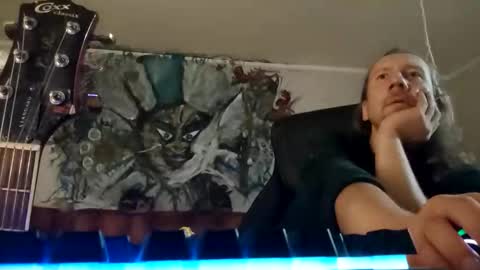 lkonig504475 online show from 10/14/25, 12:33