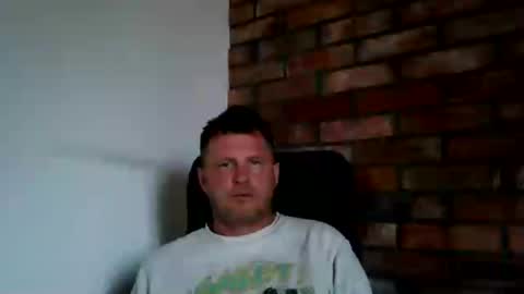 Snapshot of lllukasssxxx chatting on 07/03/26, 06:03 lllukasssxxx online show from 07/03/26, 06:03