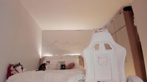 Kloe see you 28-11  to celebrate my birthday online show from 05/14/26, 11:33