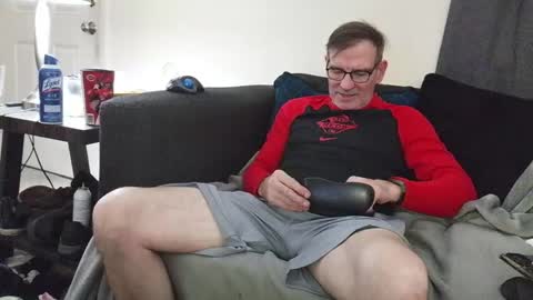 Snapshot of lngdickdaddy chatting on 04/10/26, 07:13 LongDick Daddy online show from 04/10/26, 07:13