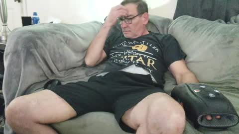 Snapshot of lngdickdaddy chatting on 04/16/26, 12:22 LongDick Daddy online show from 04/16/26, 12:22