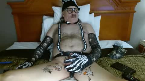 John online show from 10/28/25, 01:42