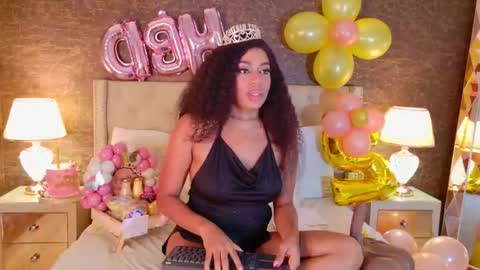 Snapshot of loana_vegas chatting on 02/24/26, 07:01 LOANA online show from 02/24/26, 07:01