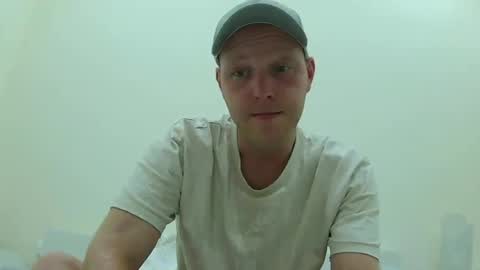lobert96 online show from 07/26/26, 08:27