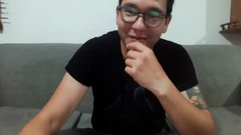 Snapshot of lobomx19 chatting on 07/17/26, 02:07 Lobo online show from 07/17/26, 02:07