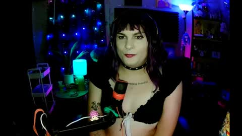 Snapshot of lobotomyprincess chatting on 06/07/26, 02:16 LobotomyPrincess online show from 06/07/26, 02:16