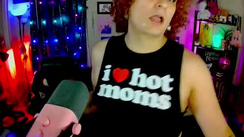 Snapshot of lobotomyprincess chatting on 08/02/26, 04:22 LobotomyPrincess online show from 08/02/26, 04:22