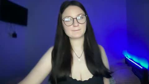 locaalis1 online show from 10/21/25, 11:22