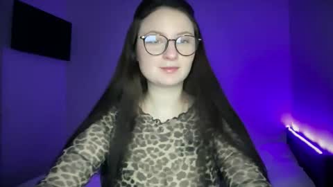 locaalis1 online show from 12/19/25, 01:18