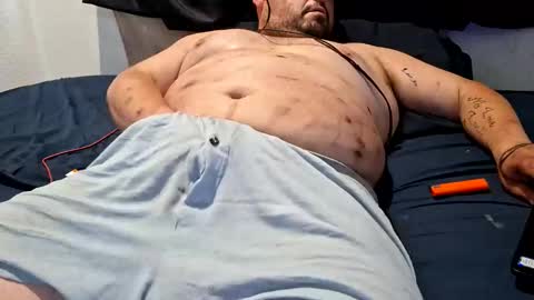 SeekingWaifu online show from 10/26/25, 05:19