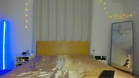 lolo 3 online show from 02/23/25, 05:34