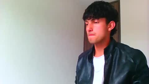 Snapshot of logaan_grey chatting on 01/03/25, 09:36 logaan_grey online show from 01/03/25, 09:36