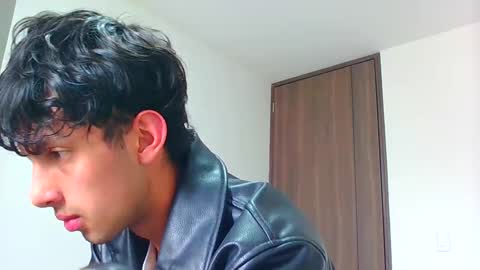 Snapshot of logaan_grey chatting on 01/04/25, 04:22 logaan_grey online show from 01/04/25, 04:22