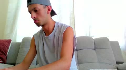 logaan_grey online show from 11/07/25, 04:18