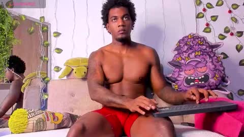 LOGAN DRAKE online show from 12/03/25, 06:43