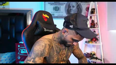 logan_hugh8 online show from 02/26/25, 05:17