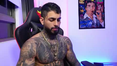 logan_hugh8 online show from 11/15/25, 03:48