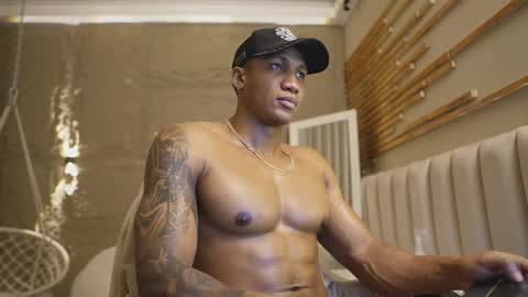 logan_varela online show from 03/25/26, 03:18