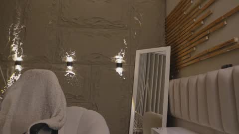 logan_varela online show from 04/09/26, 04:34