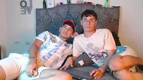 Snapshot of logan_willyams_ chatting on 09/19/25, 12:23 logan_willyams_ online show from 09/19/25, 12:23