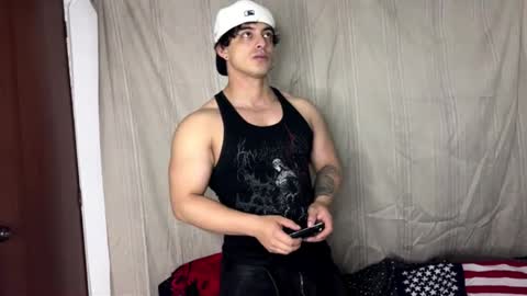 Logan online show from 01/18/26, 03:43