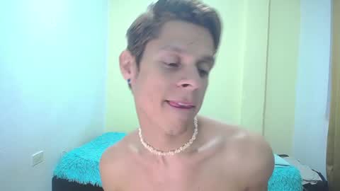 Snapshot of loganevans8 chatting on 02/22/25, 11:13 Logan online show from 02/22/25, 11:13