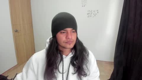 Snapshot of loganhot22 chatting on 01/17/26, 11:37 Logan online show from 01/17/26, 11:37