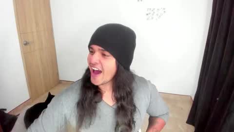 Snapshot of loganhot22 chatting on 02/02/26, 02:21 Logan online show from 02/02/26, 02:21