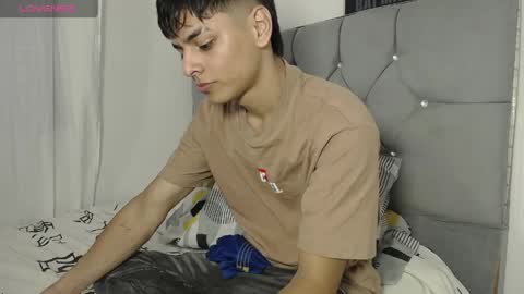 loganjhonson19 online show from 04/14/26, 03:56