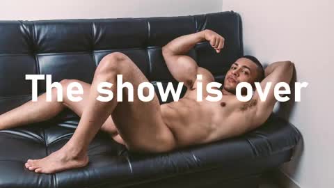 Snapshot of loganmartinx chatting on 05/16/26, 01:02 loganmartinx online show from 05/16/26, 01:02