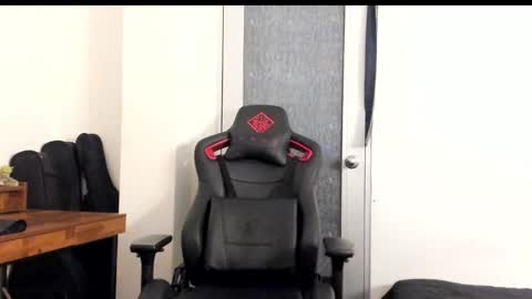 Logan online show from 09/15/25, 07:19