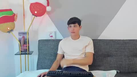 loganoficialx online show from 12/29/24, 09:17